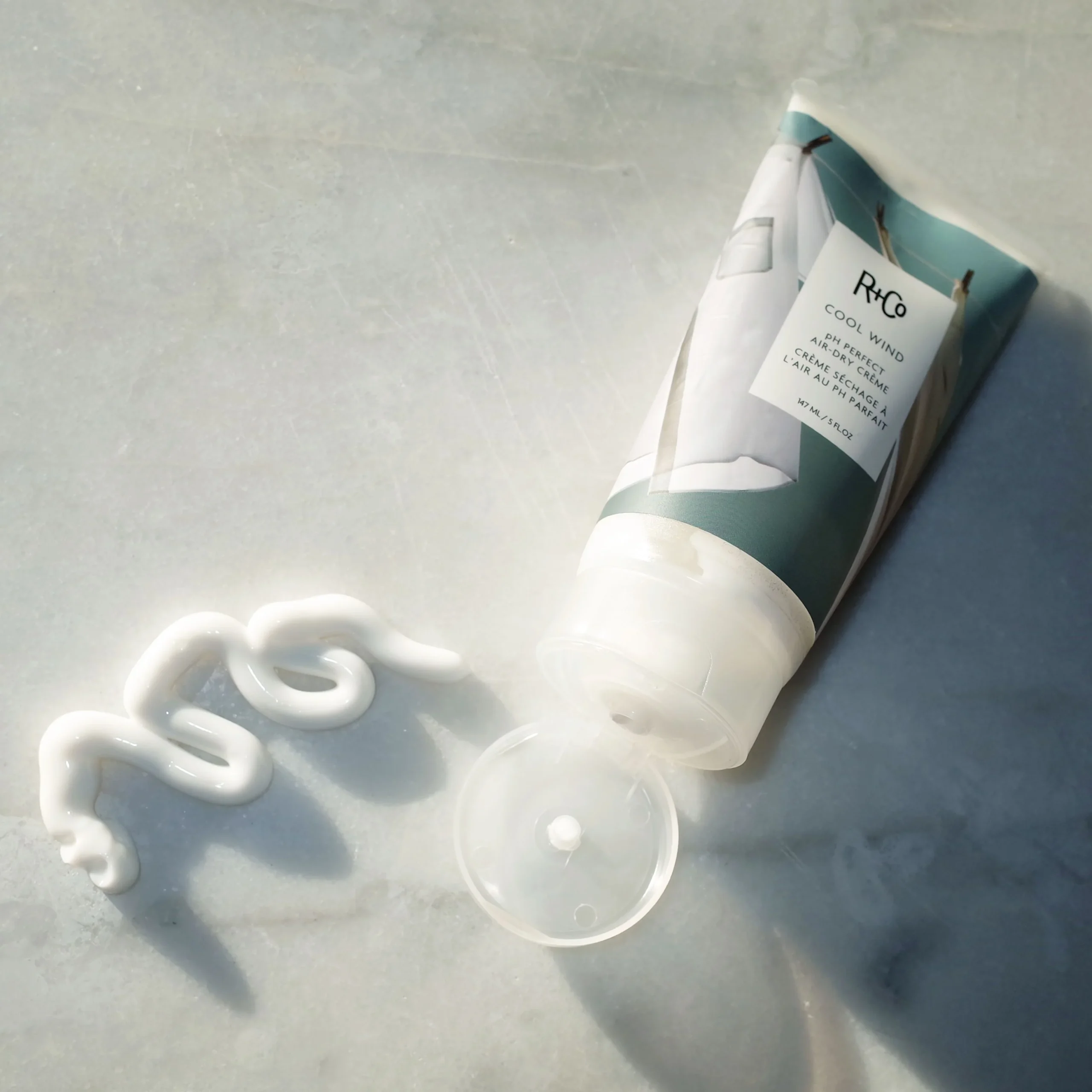 R+CO - Crème séchage à l'air libre Cool Wind 147 ml – Image 3