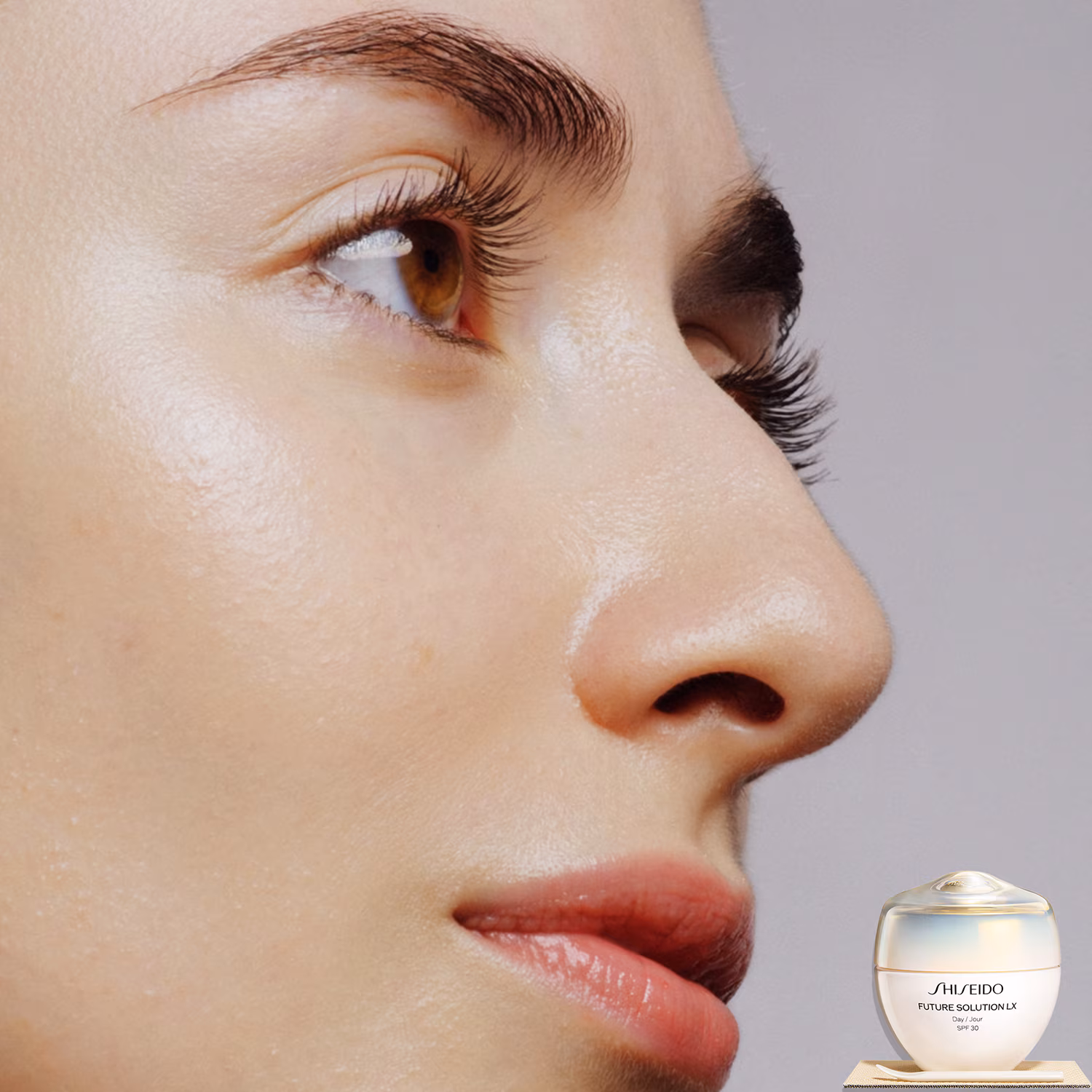 Shiseido Future Solution LX Crème Protection Totale SPF20 – Image 3