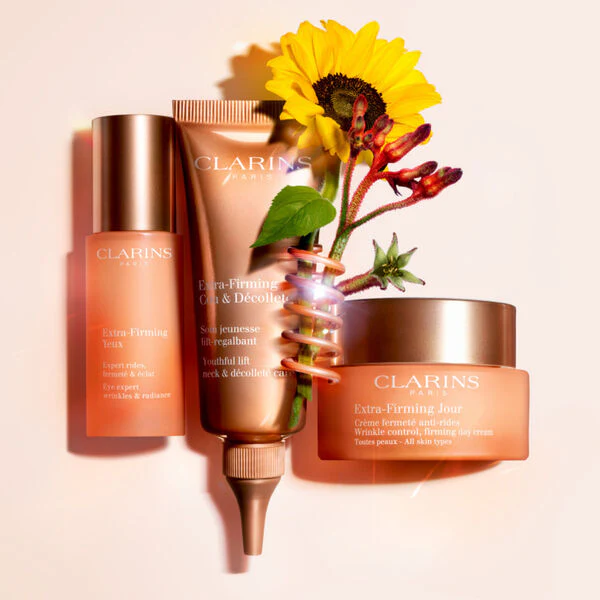 Clarins - Extra-Firming Cou et Décolleté – Image 4