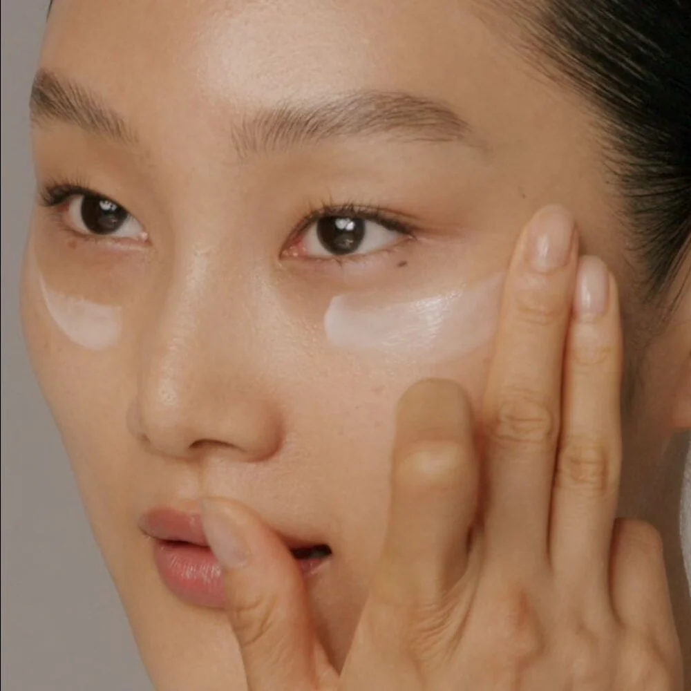 Shiseido Vital Perfection Crème Yeux – Image 5