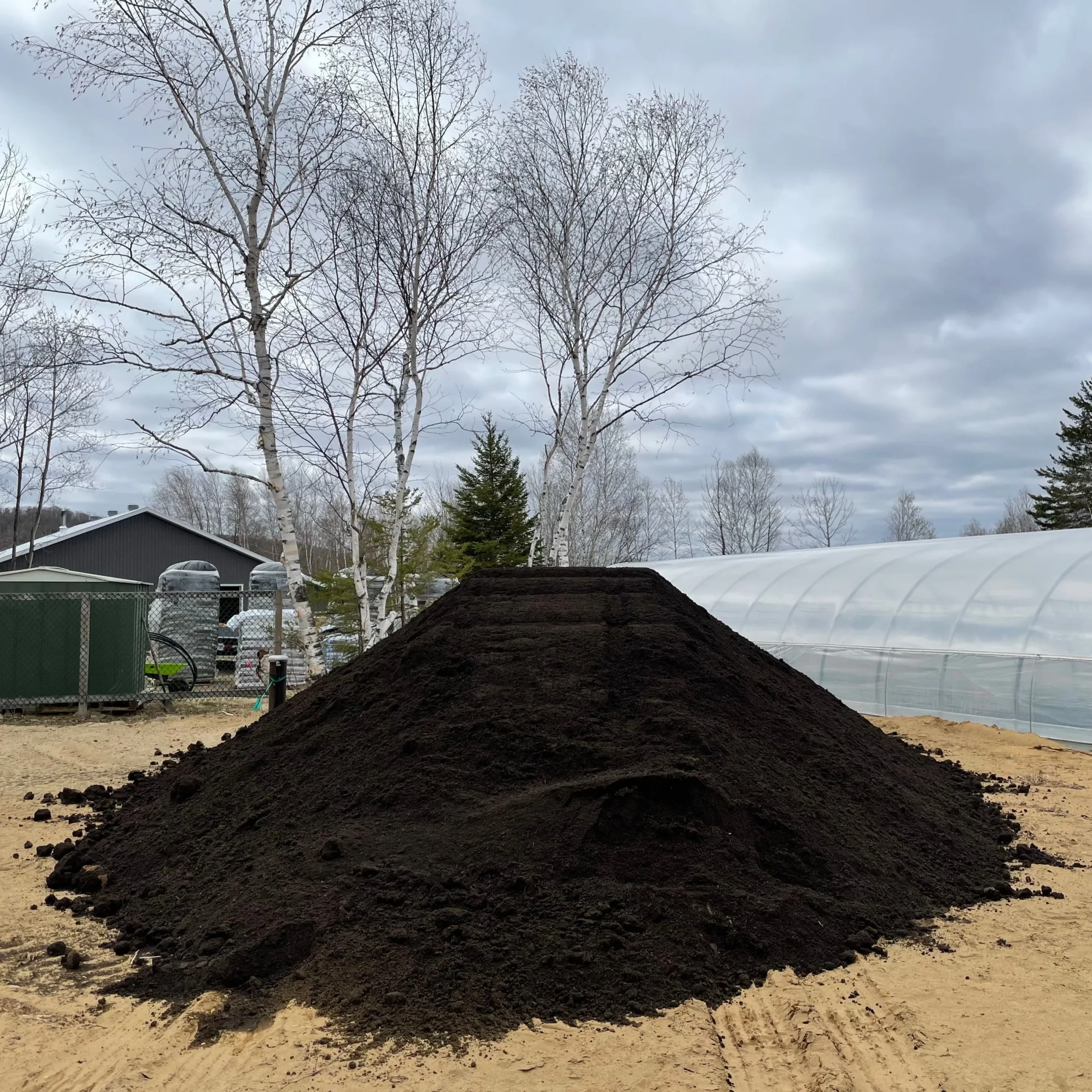 Compost BIO avec tourbe, algues et crevettes de Fafard Biosol en vrac