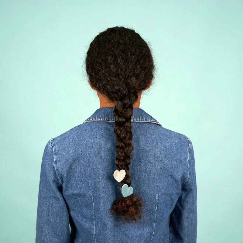 Mini griffe à cheveux coeur blanc – Image 3