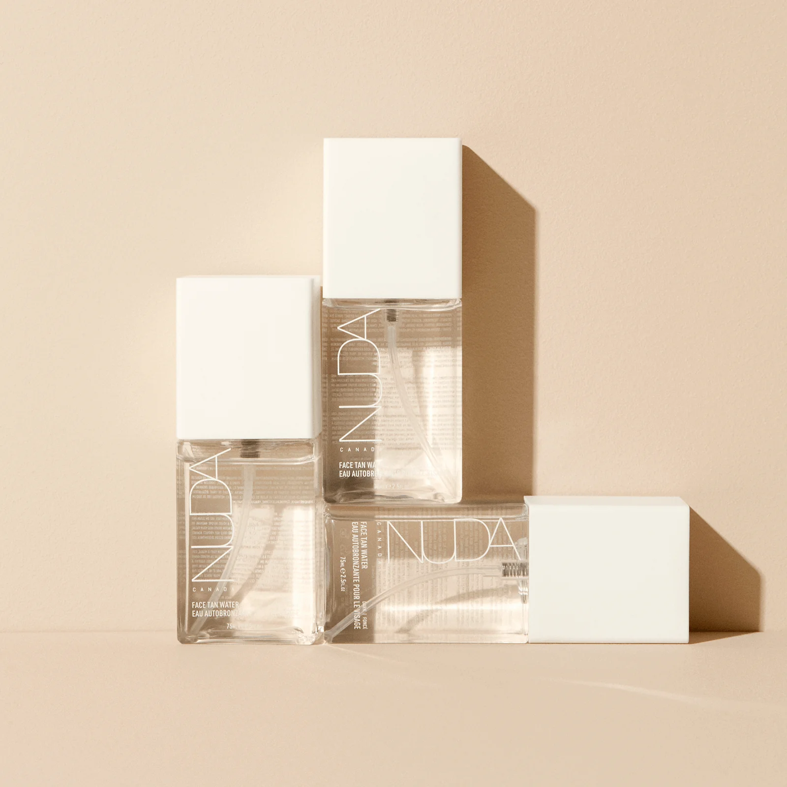 NUDA - Eau pour le visage autobronzante moyen à foncé Cloudmist 75ml – Image 2